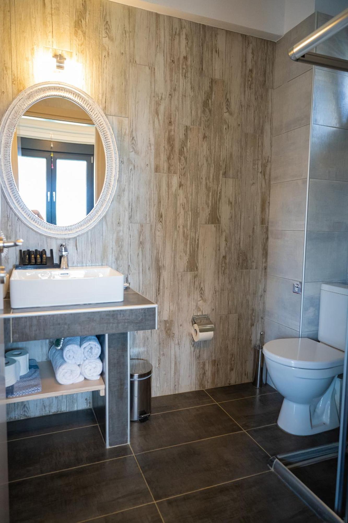 Callista Suites Floyitá Eksteriør bilde